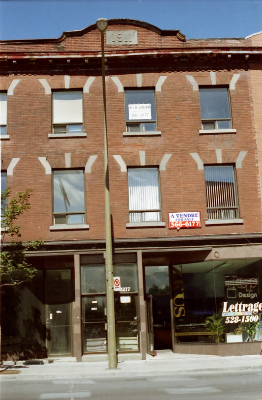 3277-3279 Ste-Catherine est