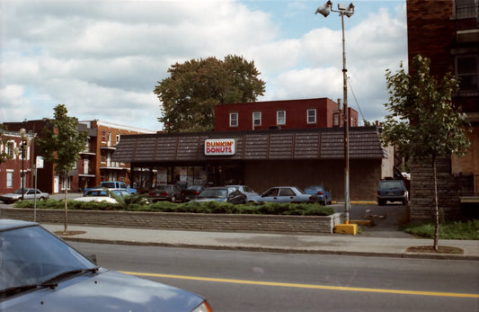 3850 Ste-Catherine est, Dunkin' Donuts