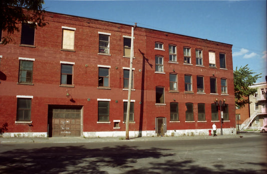 1800 Nicolet, Biscuiterie Charbonneau