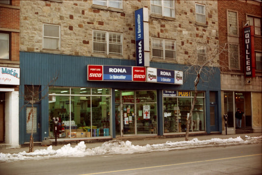 4690 Ste-Catherine est, Quincaillerie Rona