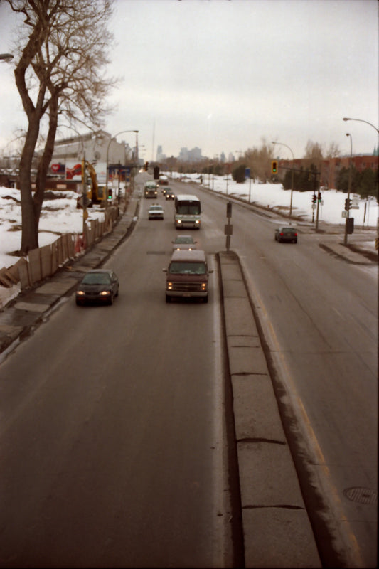 Rue Notre-Dame est, vue vers l'ouest