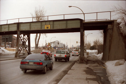 Rue Notre-Dame est, vue vers l'ouest