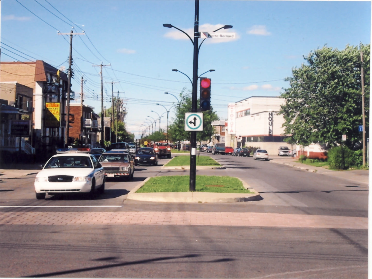 Rues Hochelaga et Pierre-Bernard