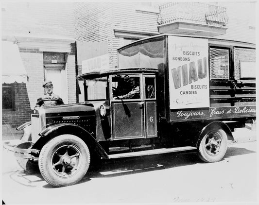 Camion de livraison de la compagnie Viau