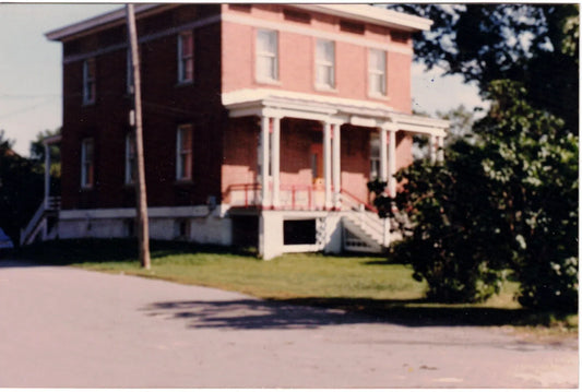 Maison de l'aumonier de St-Benoît.