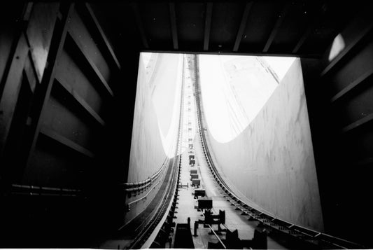 Intérieur du mât du stade olympique