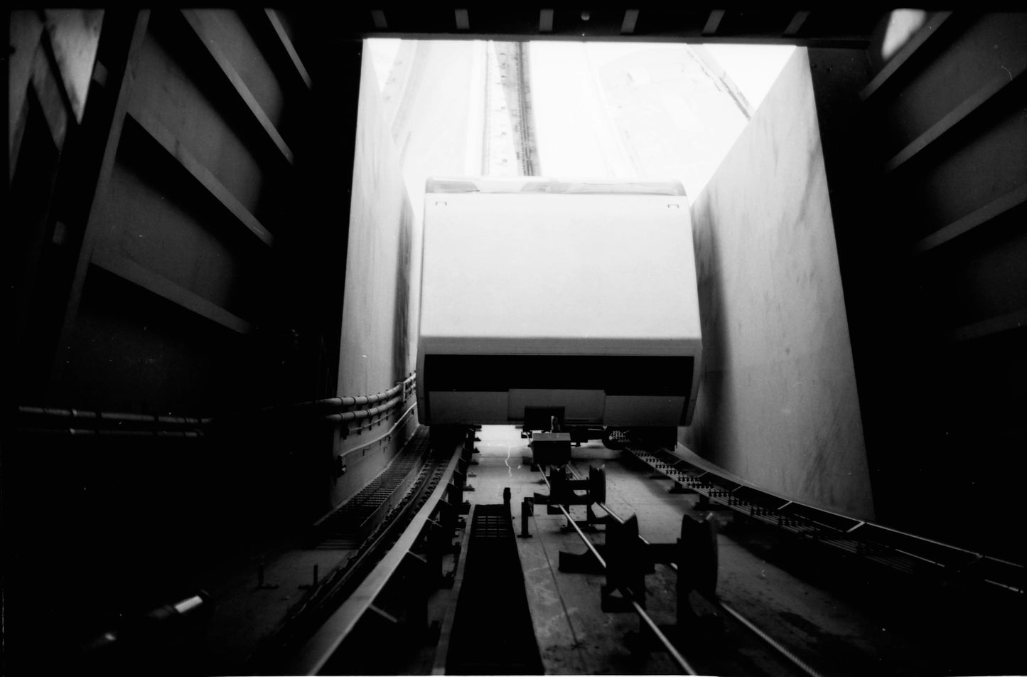 Cabine d'ascenseur du stade olympique