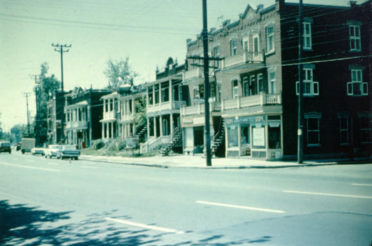 Rue Notre-Dame entre les rues de Boucherville et Curatteau