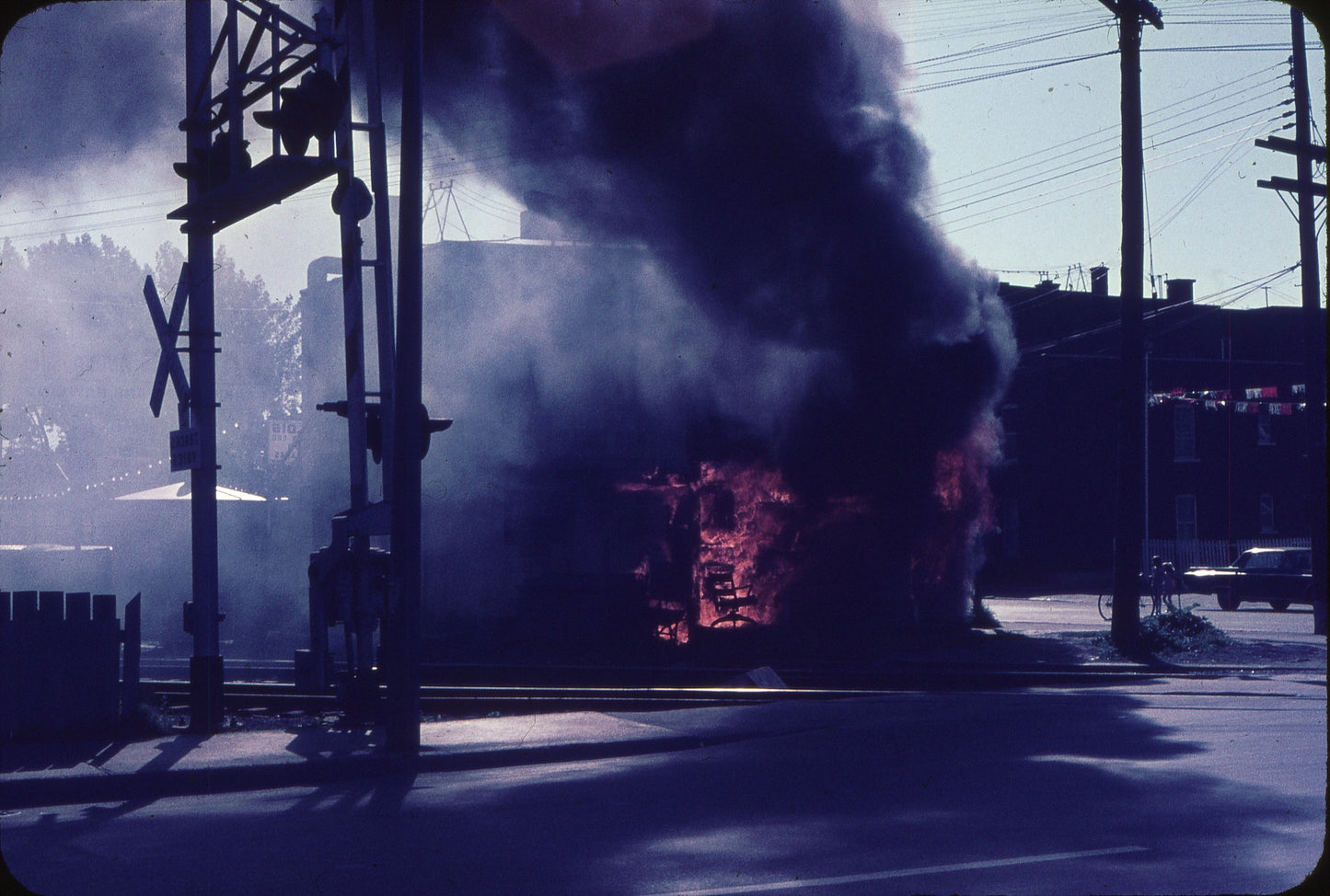 Incendie au Signal Box rue Ontatio et Valois