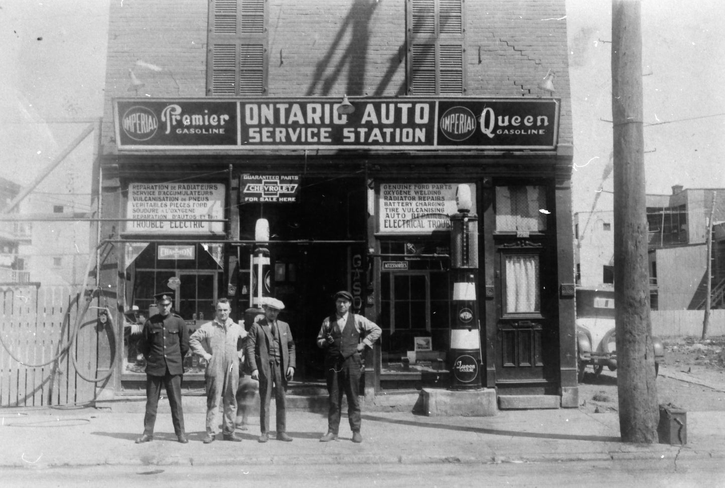 Garage Ontario Service Station