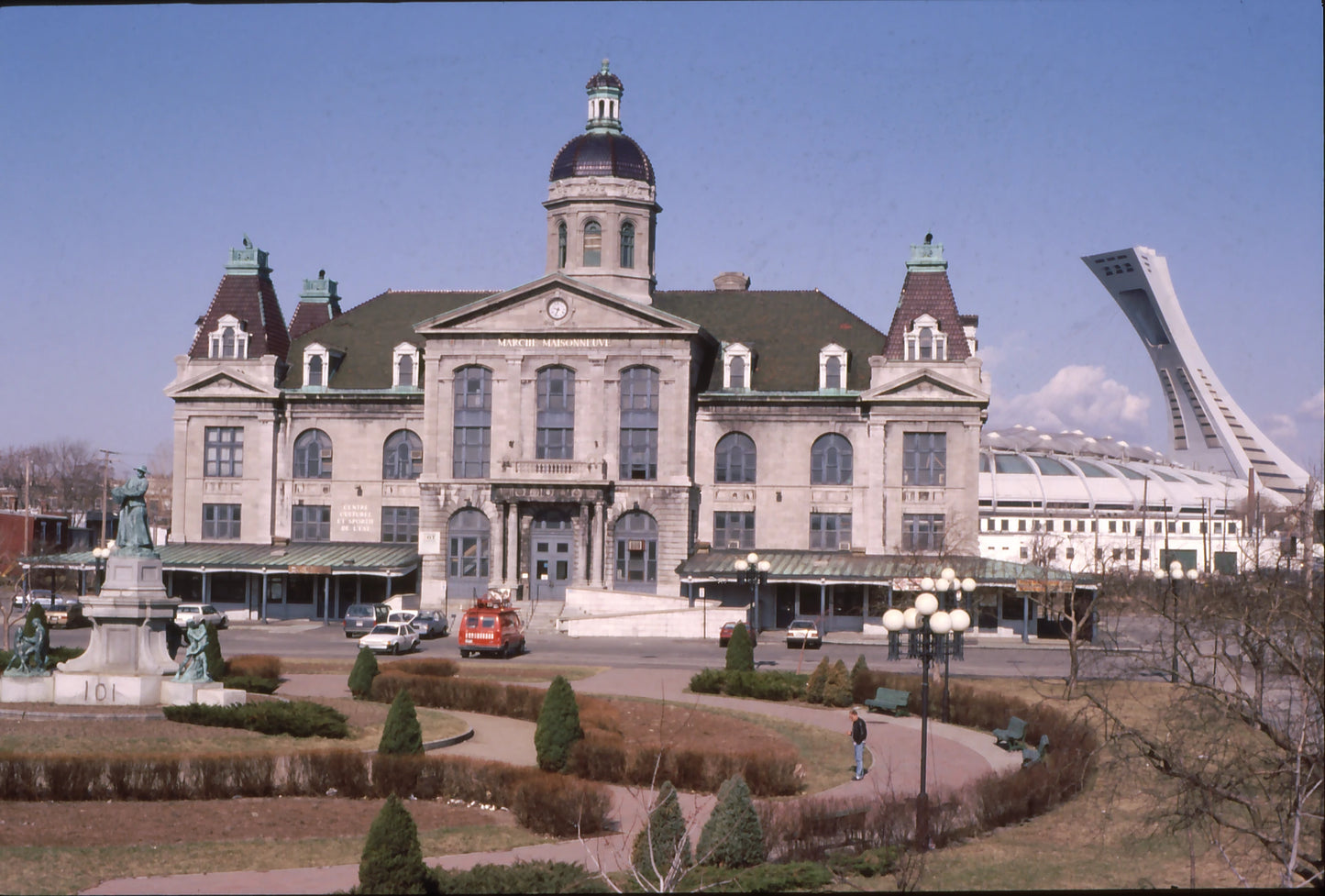 Façade du Marché Maisonneuve