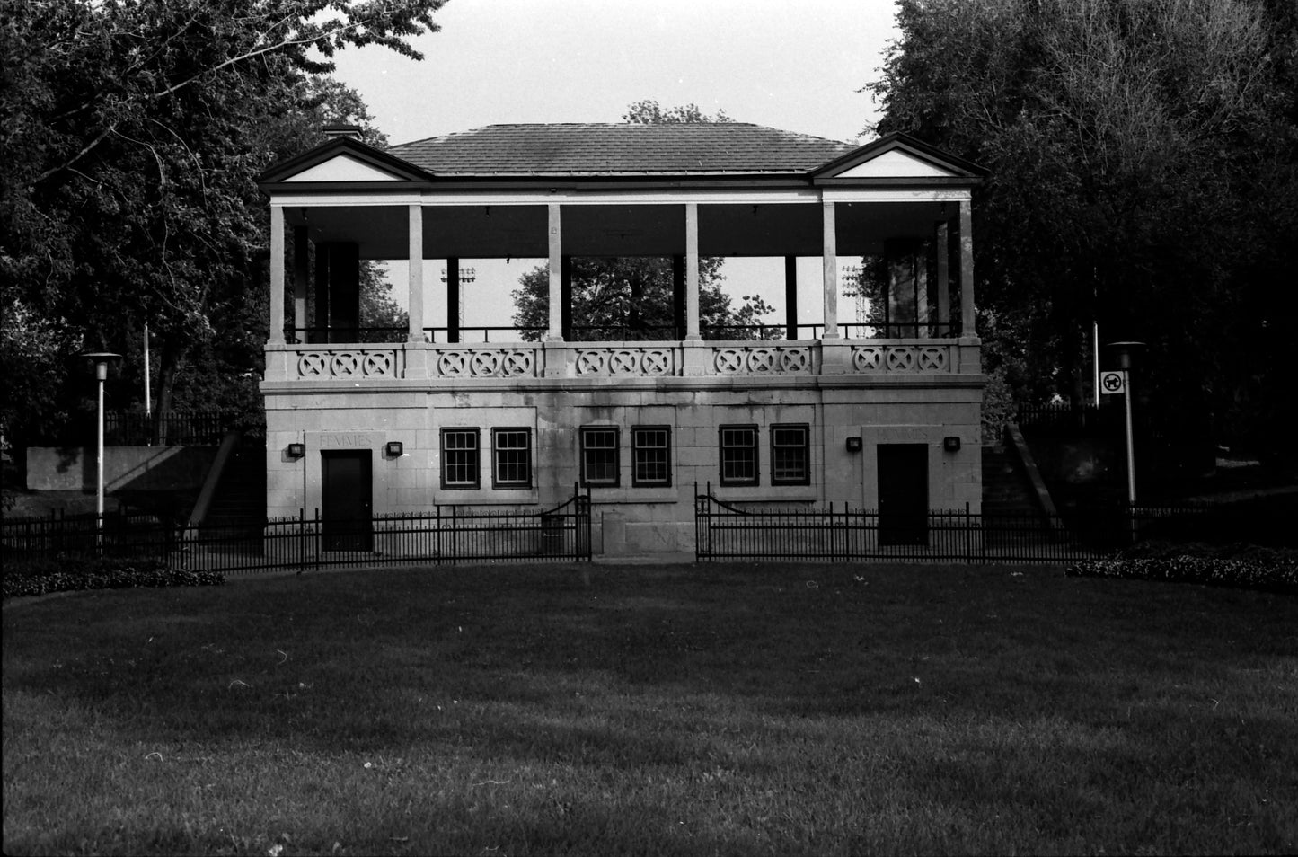 Kiosque du parc Morgan