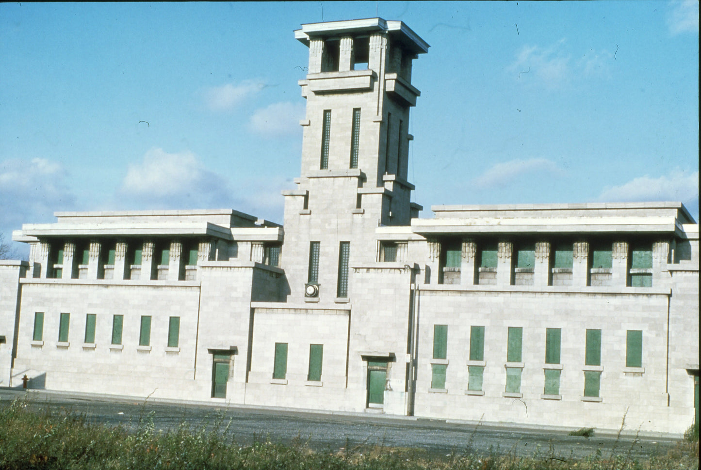 Caserne de pompiers Letourneux.