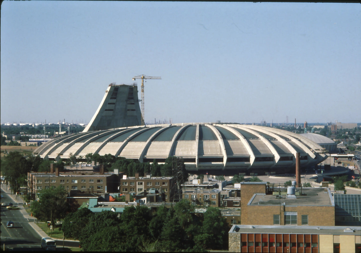 Construction de la tour du Stade Olympique