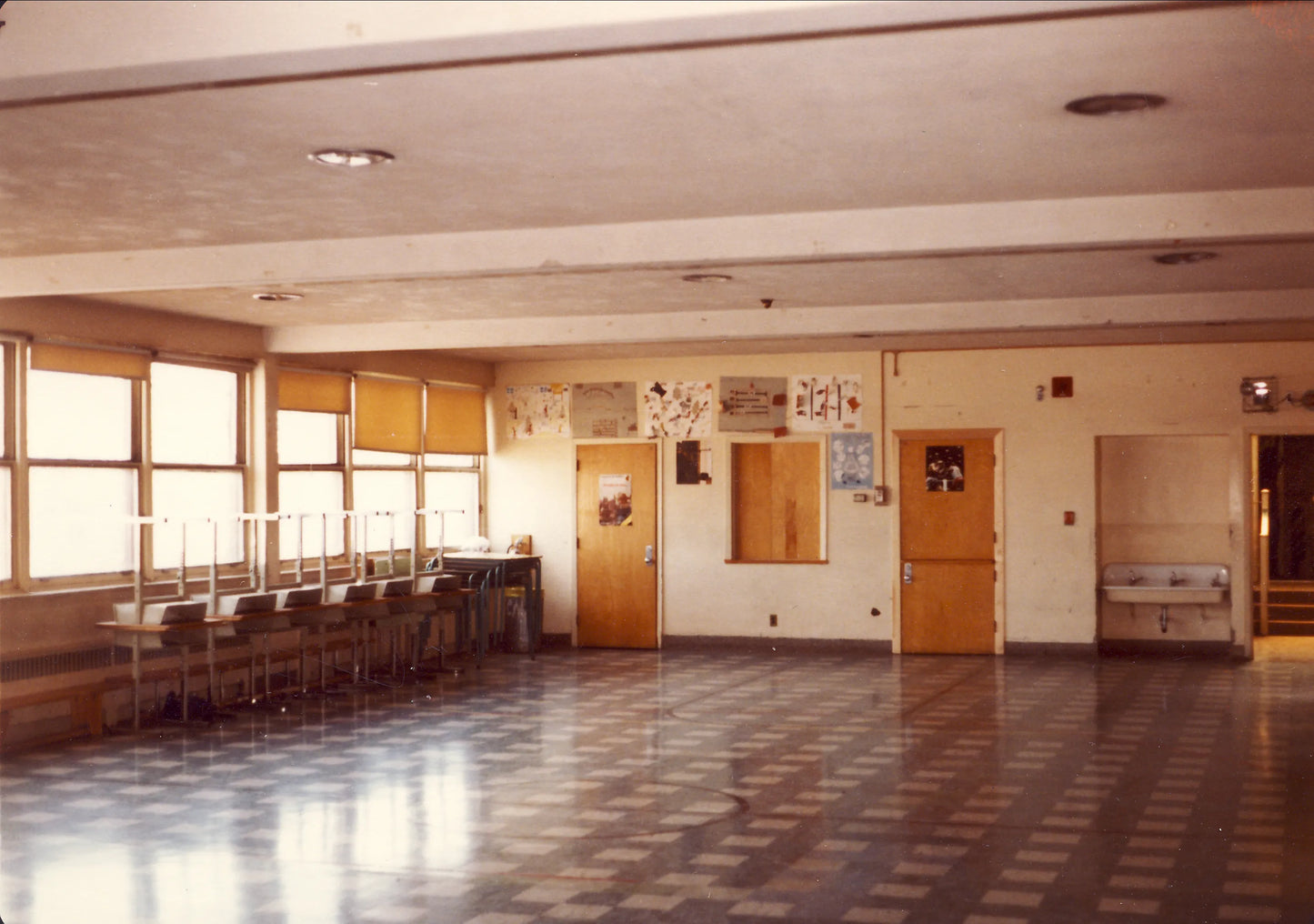 Salle de récréation de l'école François-Laflèche, 1981