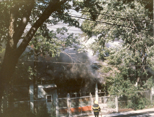 Incendie de l'ancien aréna Dickson