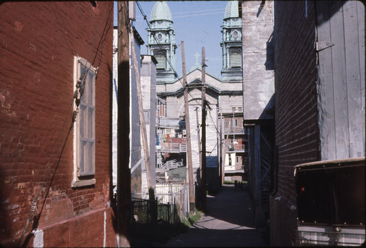 Ruelle et église St-Rédempteur