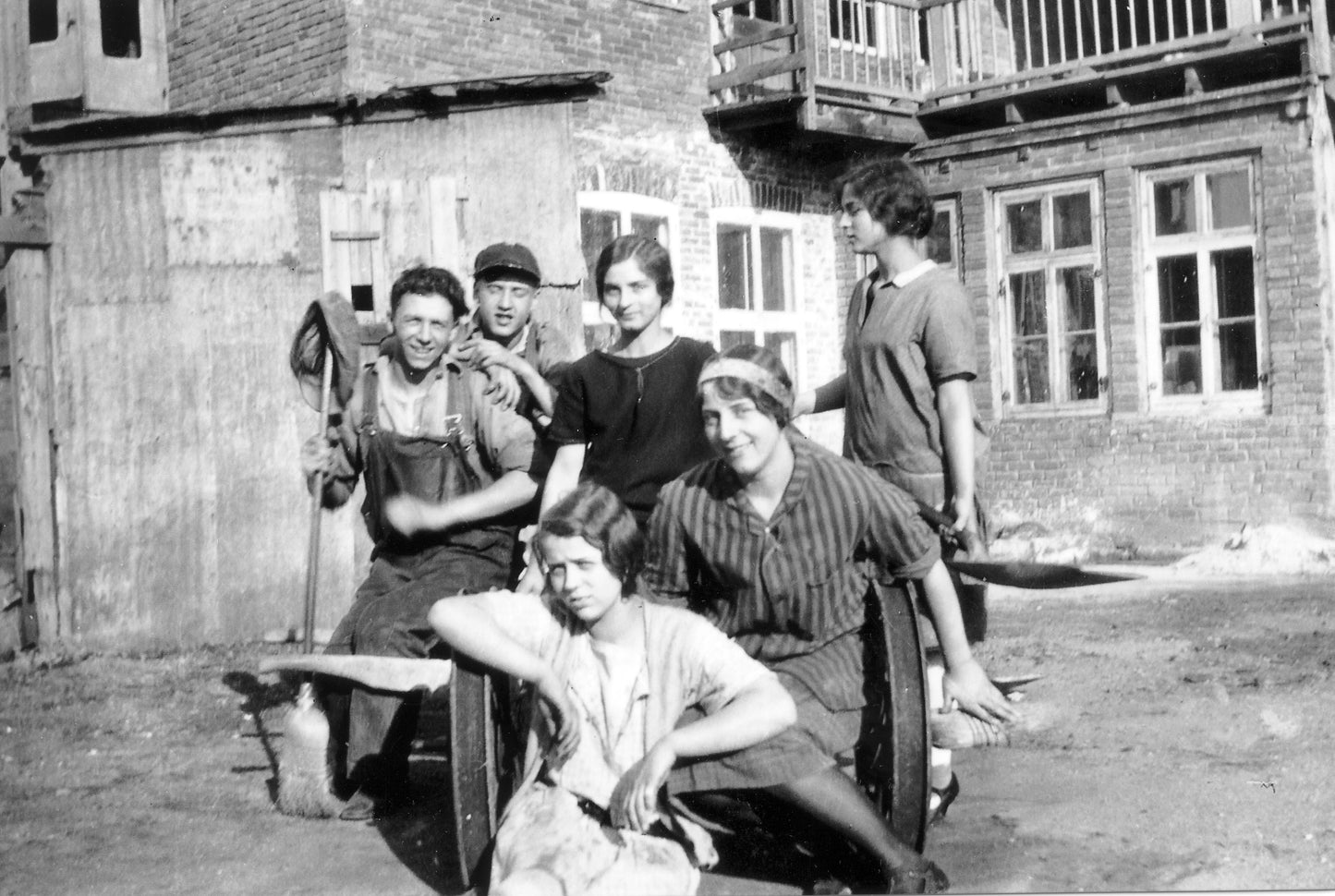 Famille St-Jean au boulot