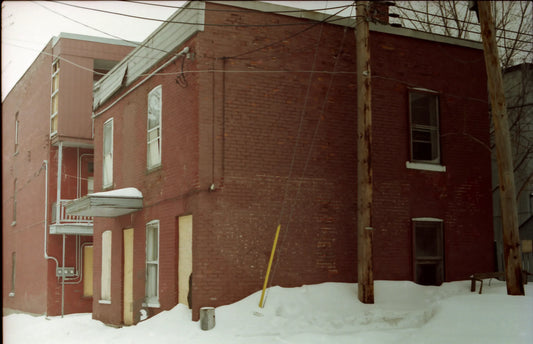 Duplex inconnu barricadé