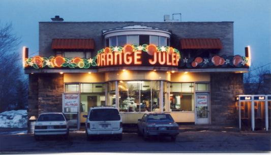 Orange Julep, 3100 rue Sherbrooke est