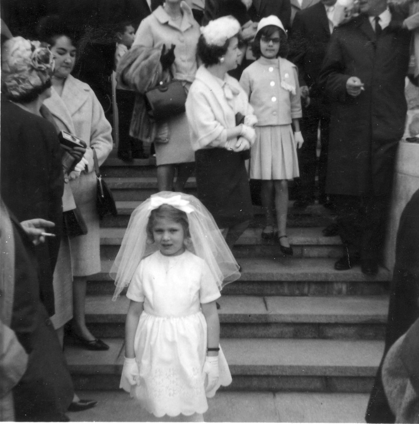 Première communion de Lucie Denis à l’église Saint-Bernard