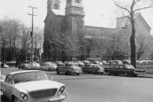 Église Saint-François d'Assise (1914-1964) quelques années avant sa démolition.