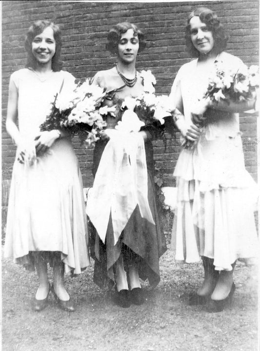 Lucienne Lacoste et amies au 122 rue Lepailleur