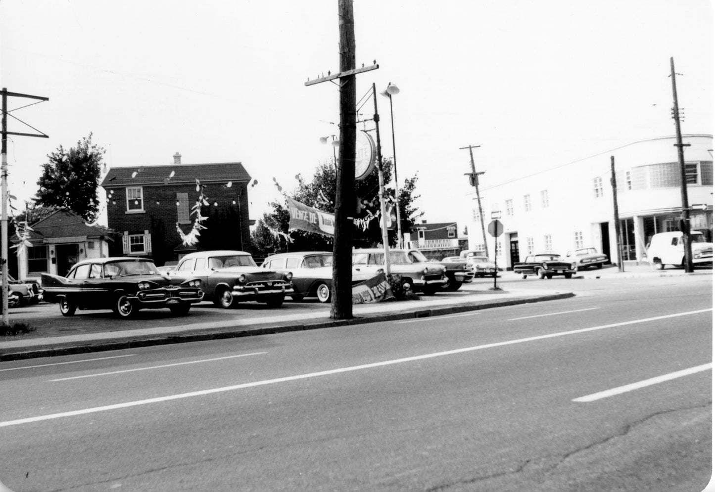 Autos du Garage Longue-Pointe Chrysler