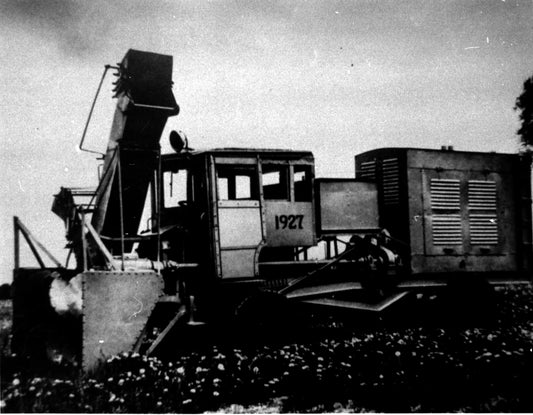 Une souffleuse à neige de la compagnie Sicard