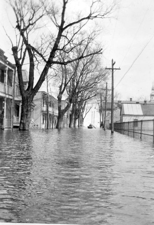 Inondation sur la rue de Boucherville