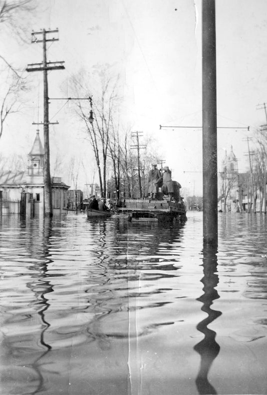 Inondation sur la rue Notre-Dame