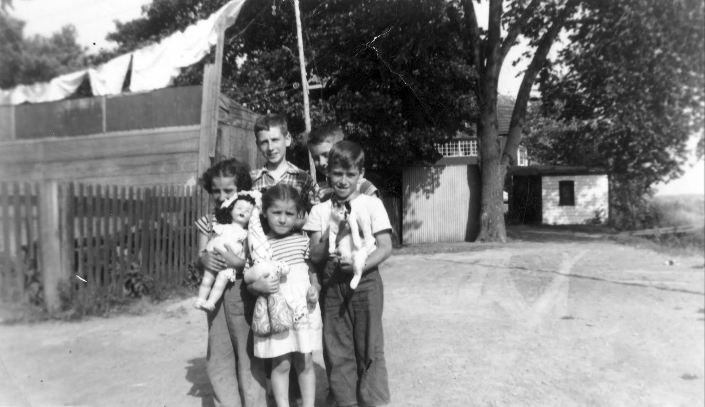 Enfants dans une ruelle