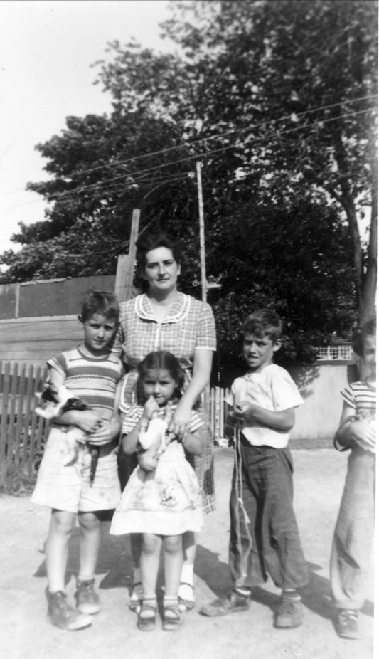 Famille près de la ruelle Mercier