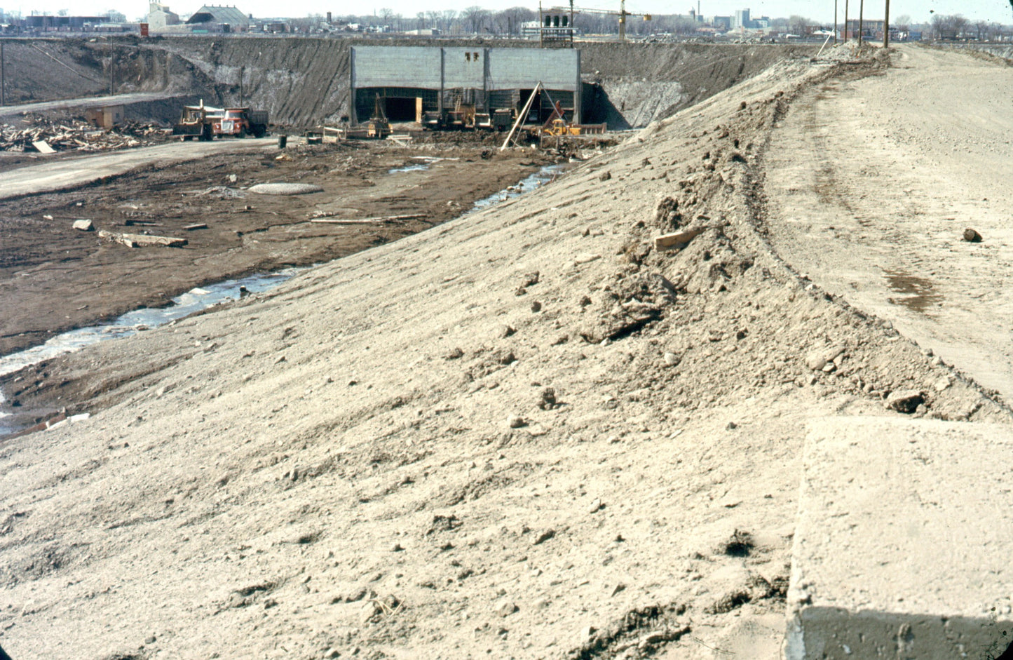 Caissons du pont-tunnel Louis-Hippolyte-La Fontaine