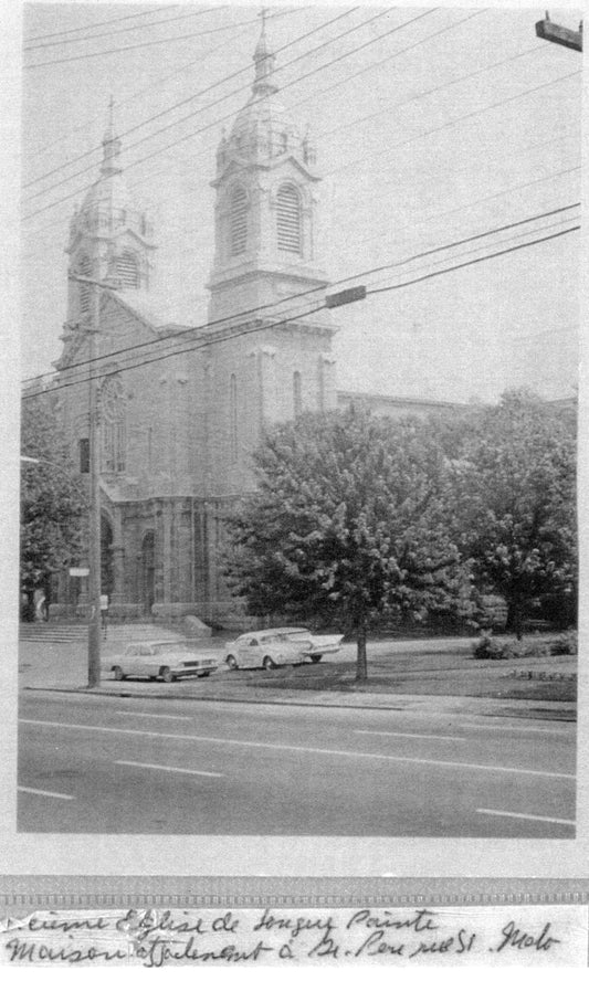 Église St-François d'Assise de la Longue-Pointe.