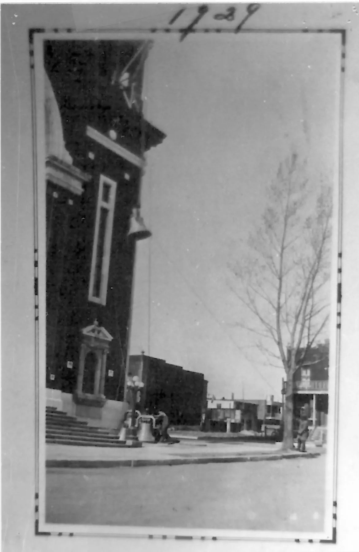 Église Notre-Dame-des-Victoires- Installation des cloches