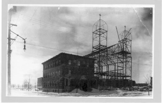 Église Notre-Dame-des-Victoires: construction