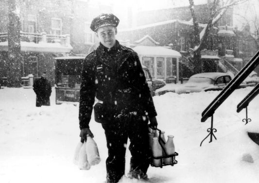 Jean Tessier, laitier à la ferme Saint-Laurent.